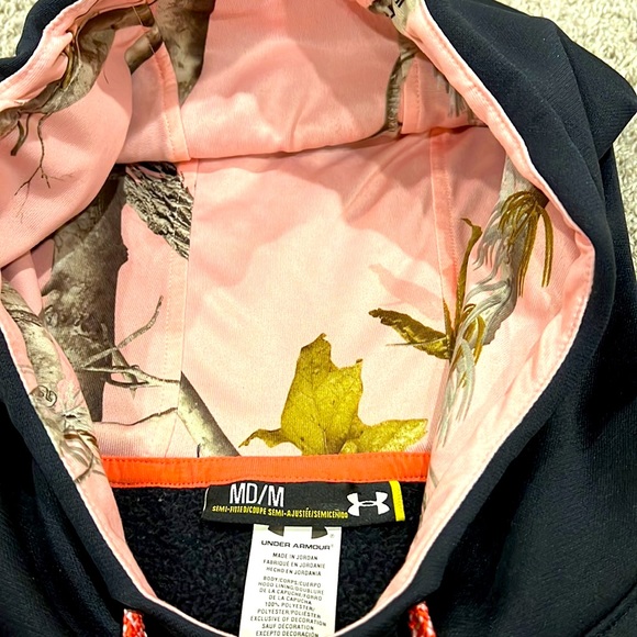 UNDER ARMOUR HOODIE REALTREE STORM CALIBER BLACK AND PINK CAMO SIZE SMALL - Picture 5 of 8